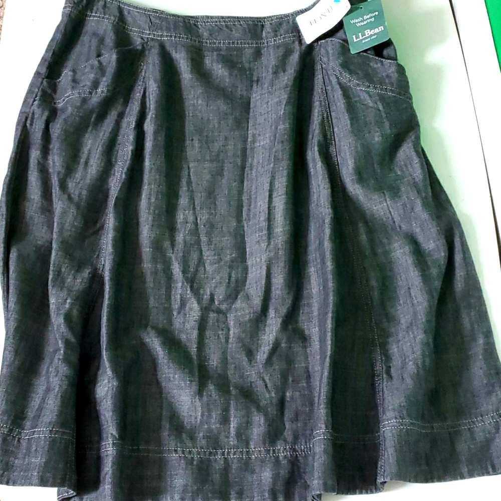 New L.L. Bean women's 12 denium pocket mid skirt